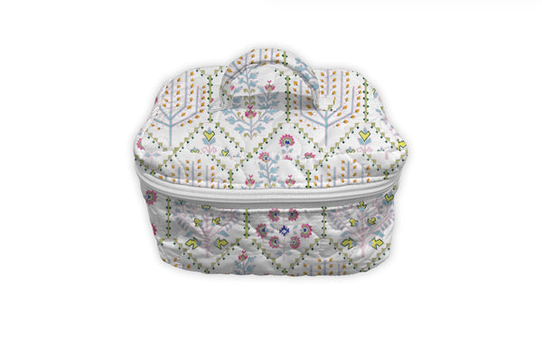 Tavi White Quilted Travel Case