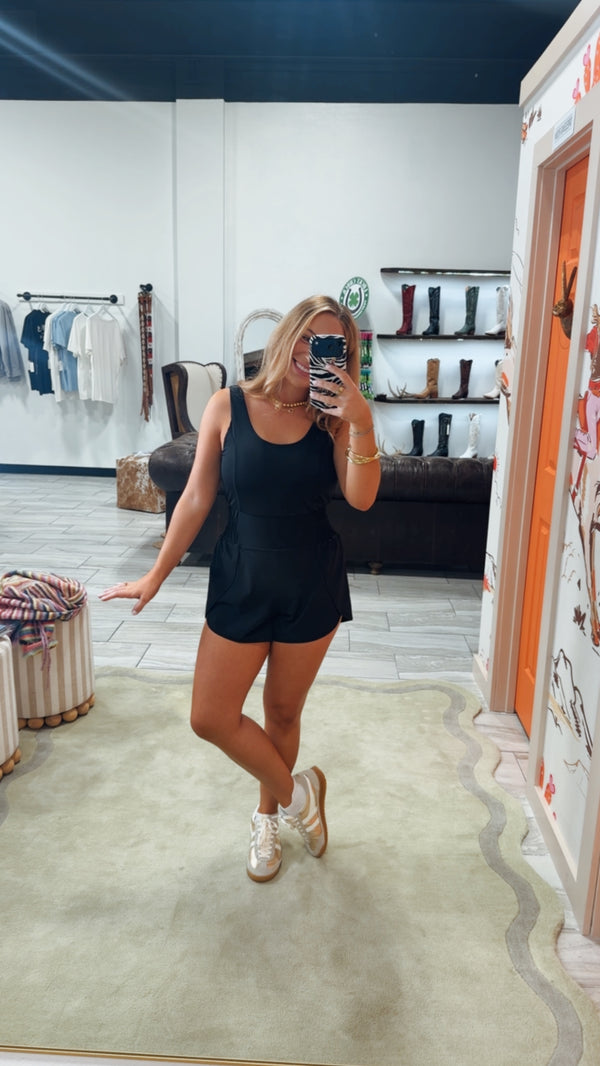 On The Go Shortsie